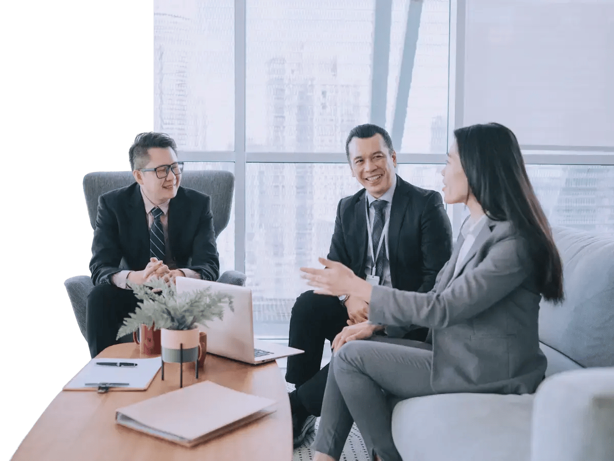 An executive meeting in an office in Japan.